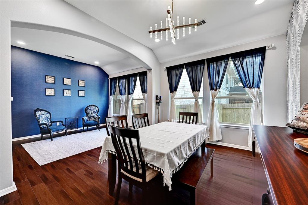 9621 Spanish Wells DR