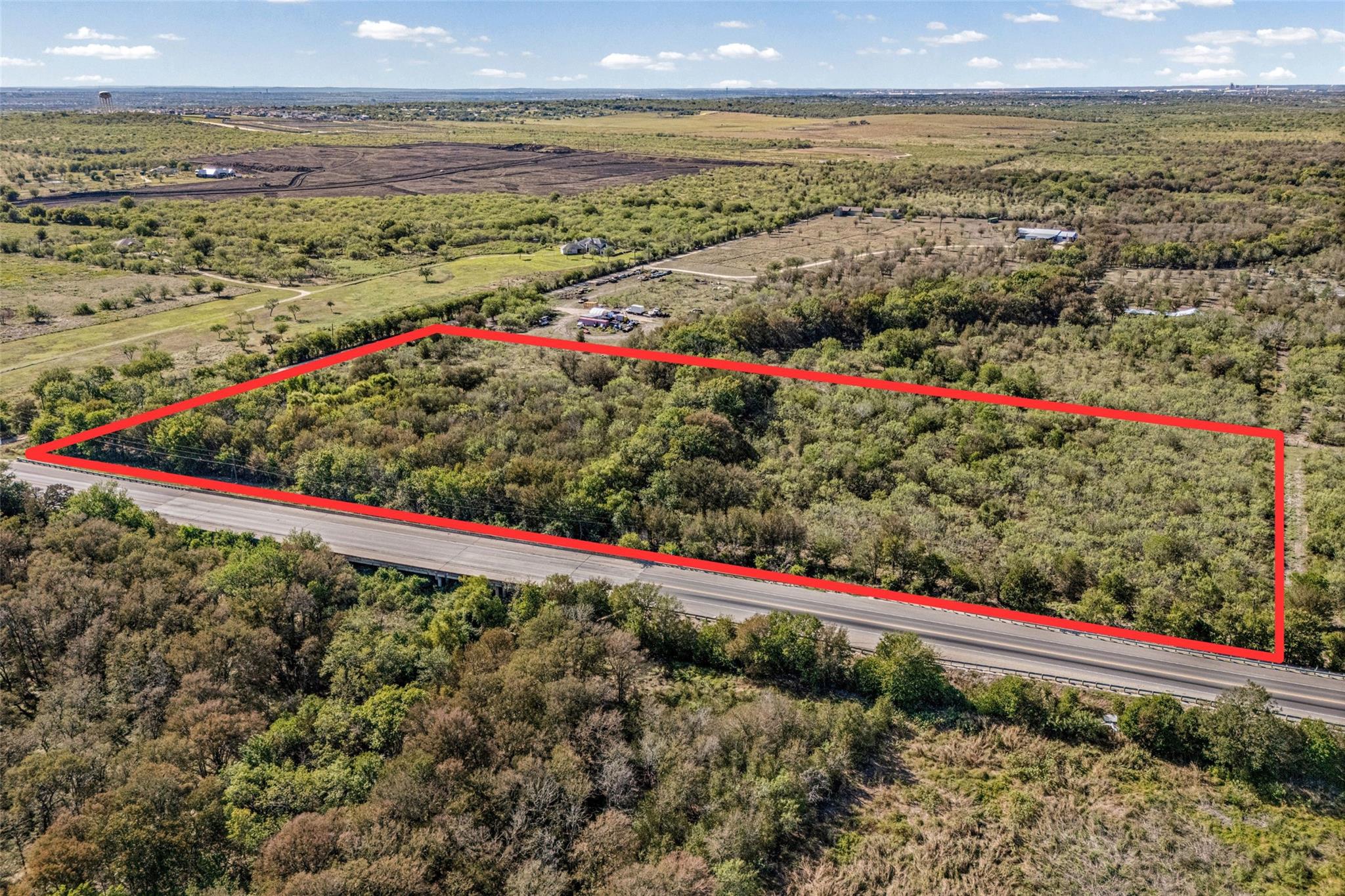 10933 Hwy 21