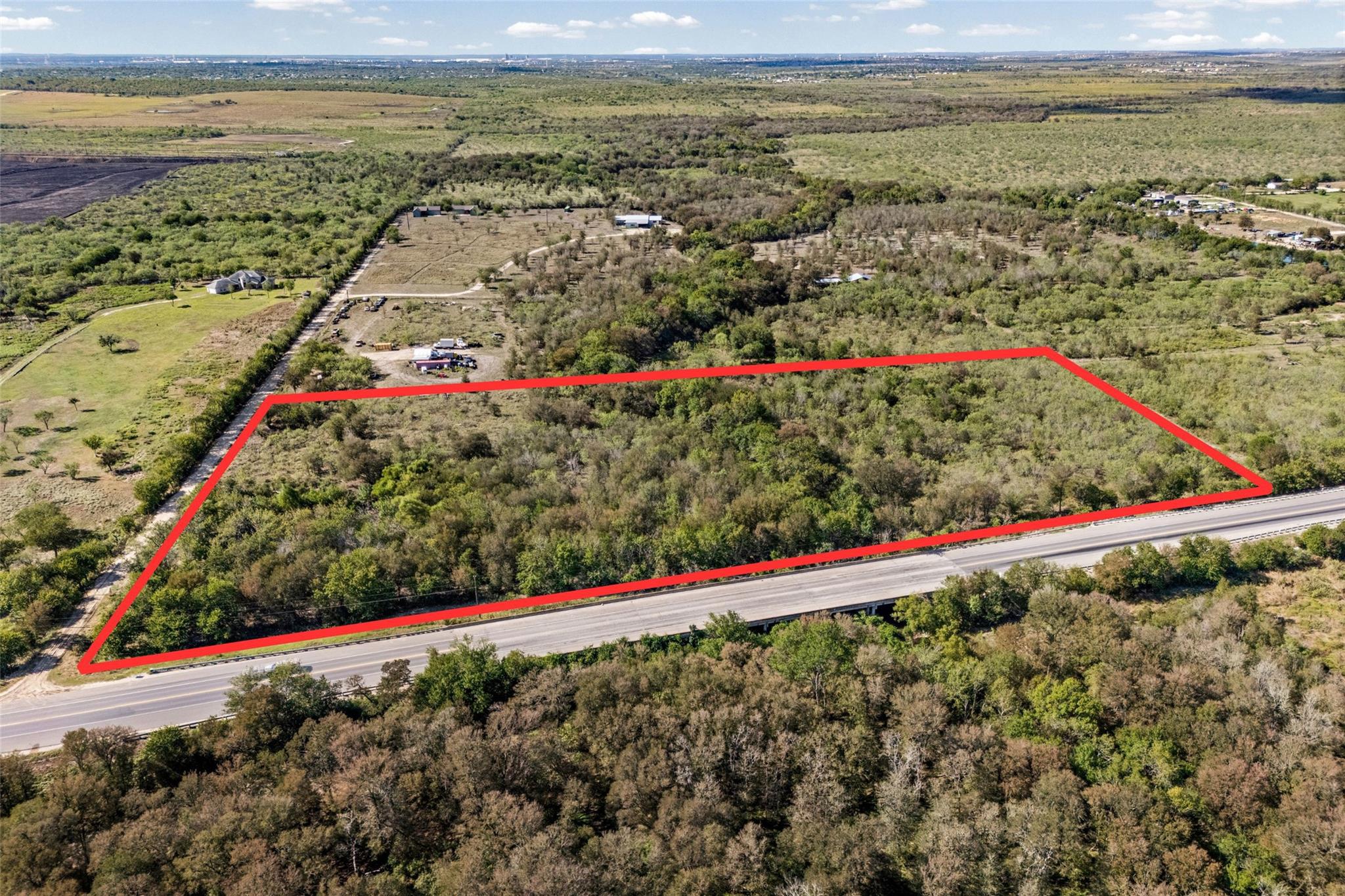 10933 Hwy 21