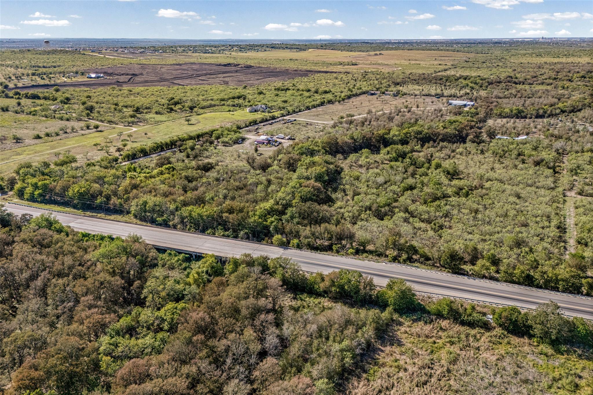 10933 Hwy 21