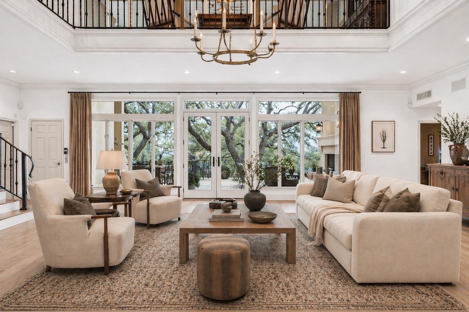 3418 Mount Bonnell CIR