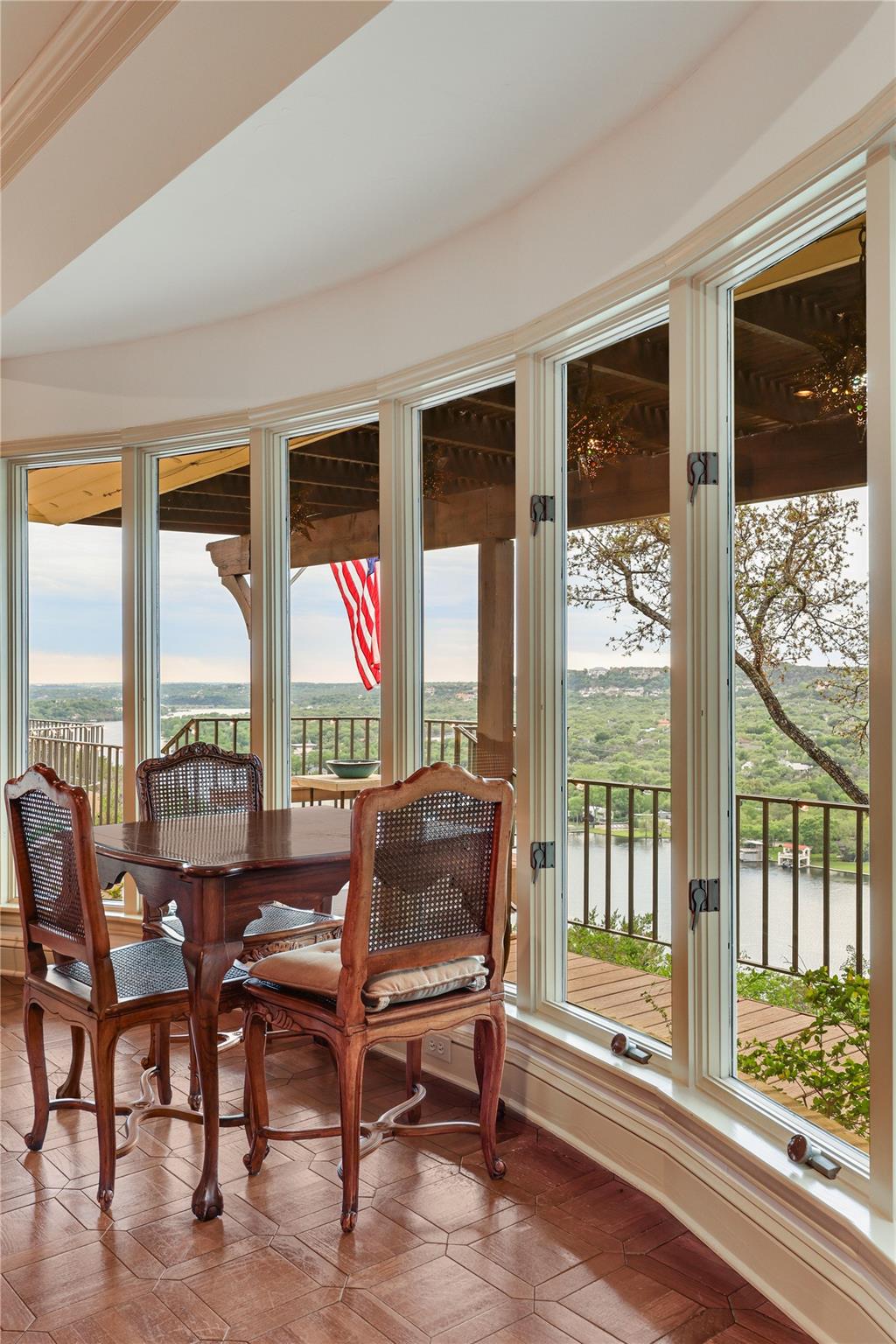 3418 Mount Bonnell CIR