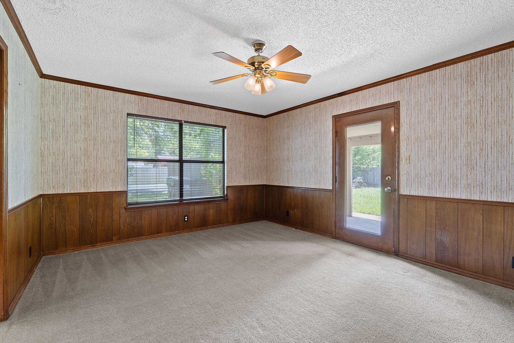 13212 Broadmeade Ave