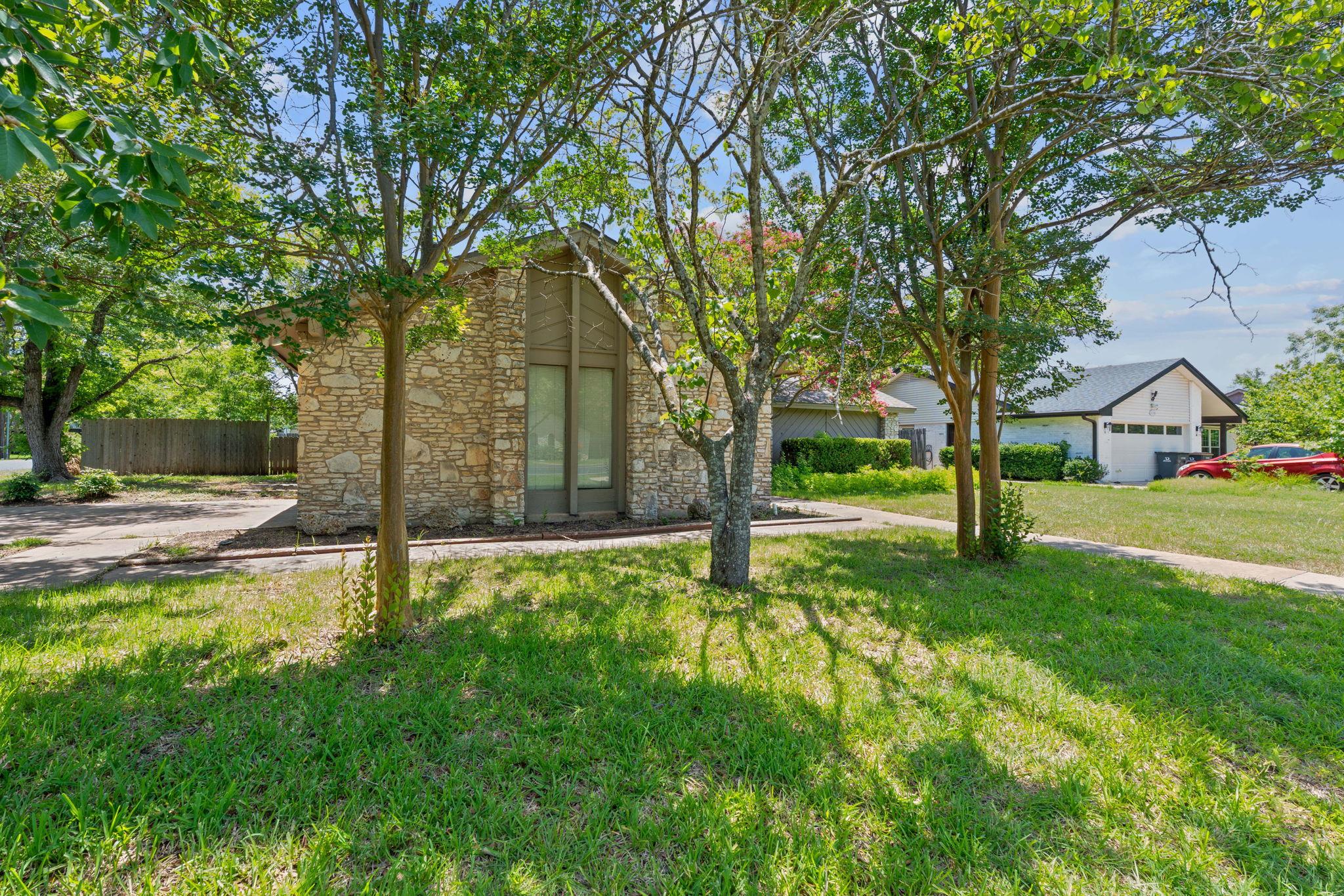 13212 Broadmeade Ave