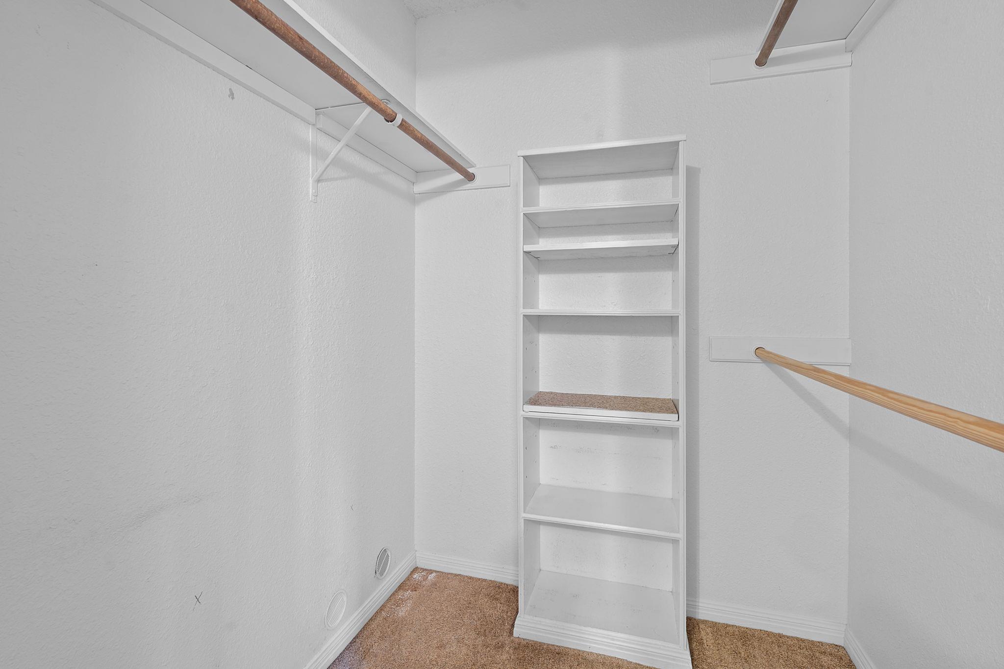 13212 Broadmeade Ave