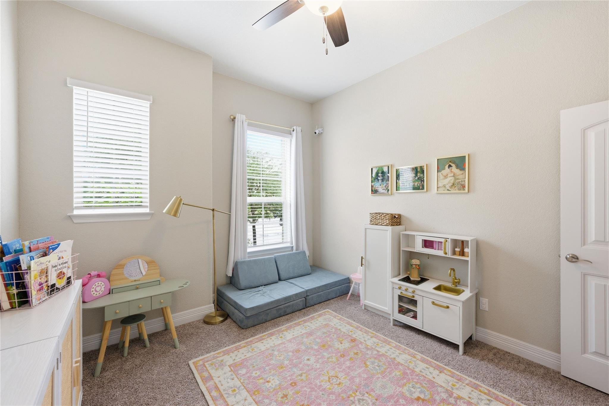 183 Lacy Oak DR
