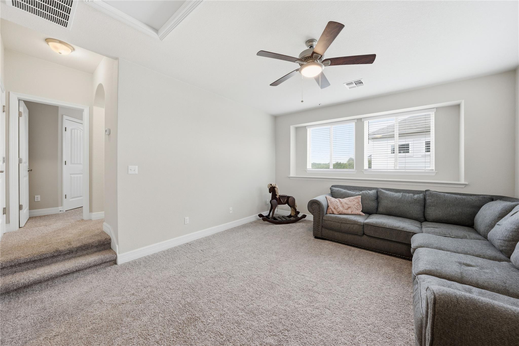 183 Lacy Oak DR