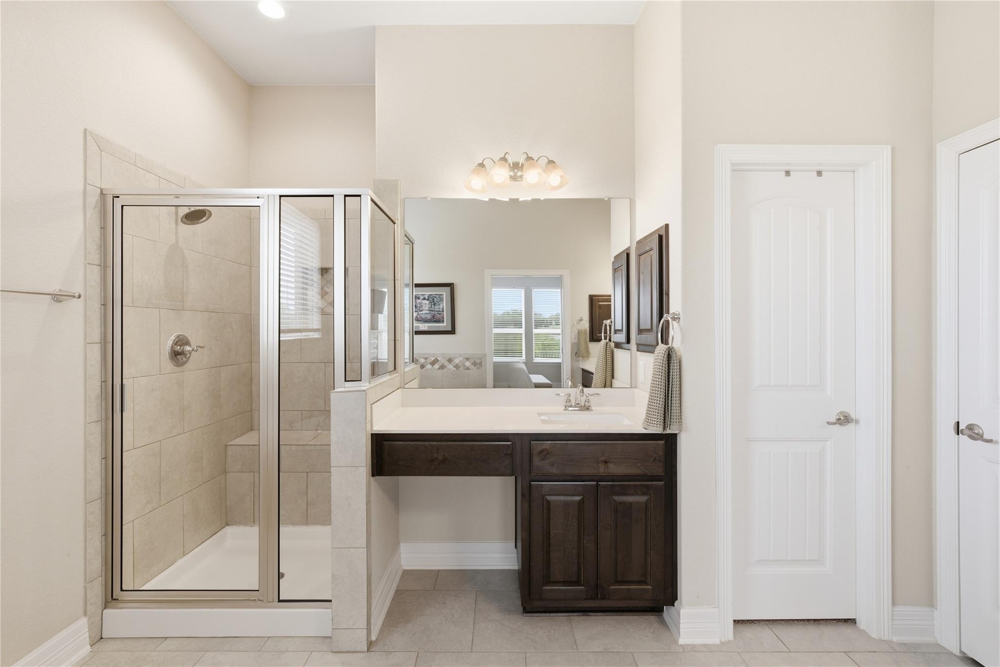 183 Lacy Oak DR
