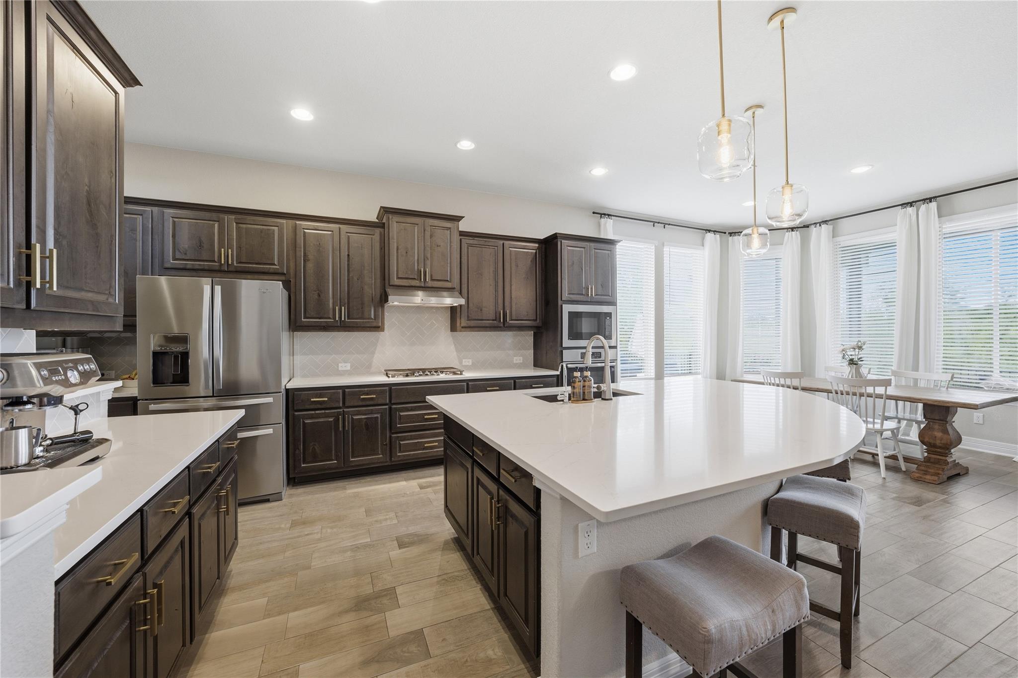 183 Lacy Oak DR