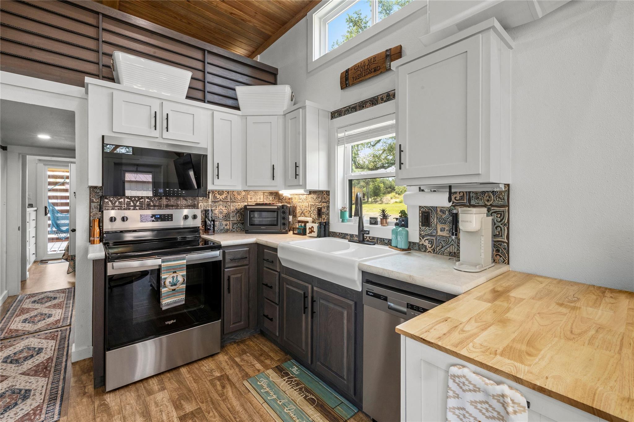 8200 Ranch Road 12