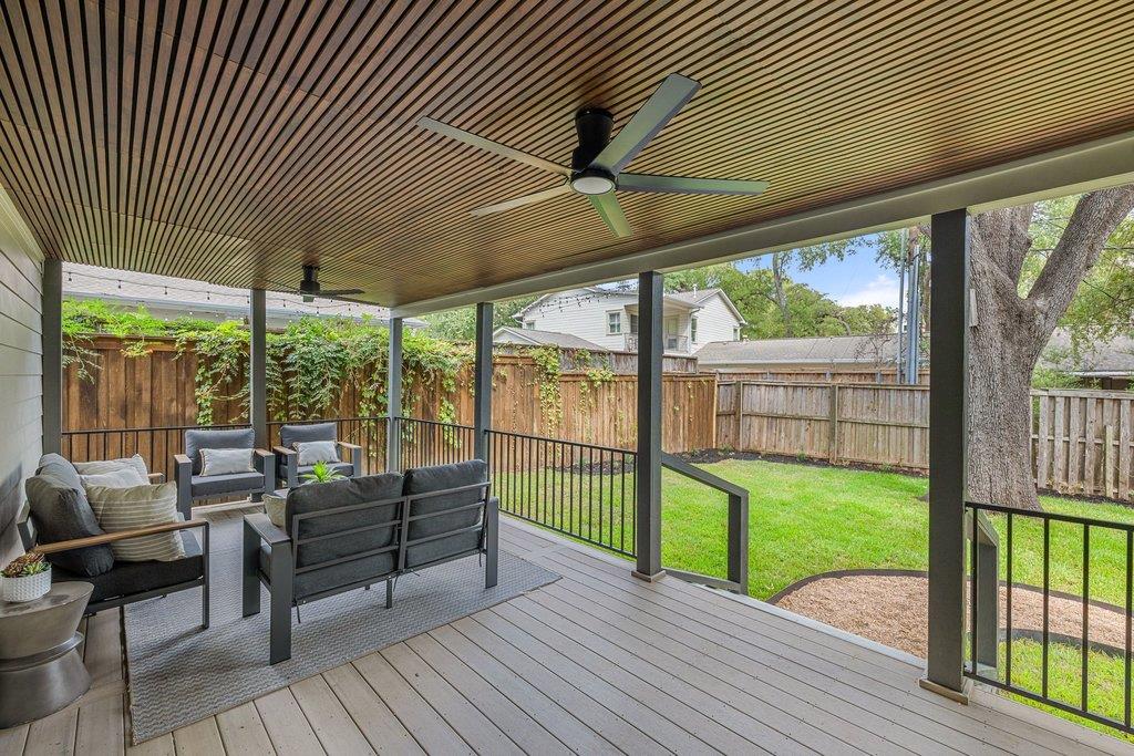 2101 Stamford LN