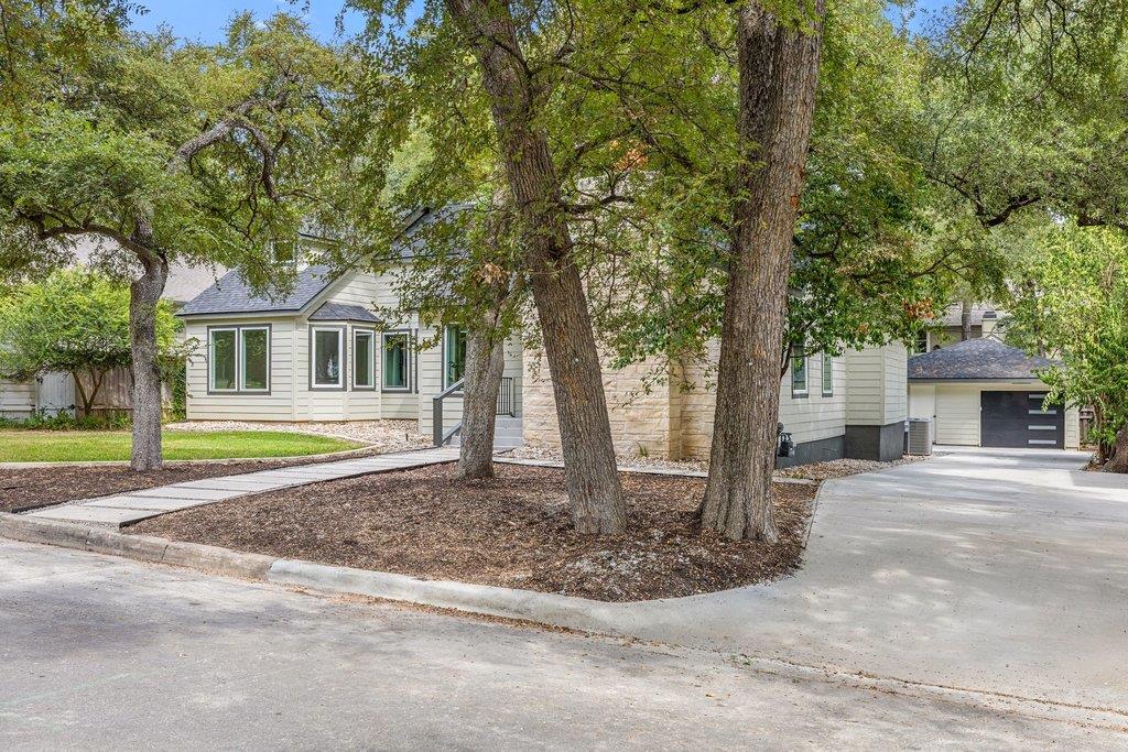 2101 Stamford LN