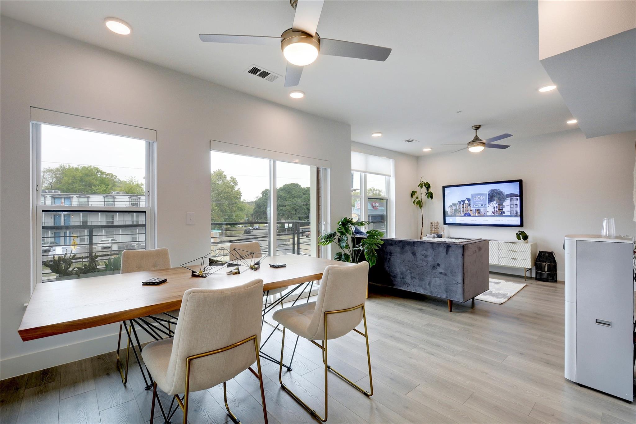 2213 Poquito ST # 100