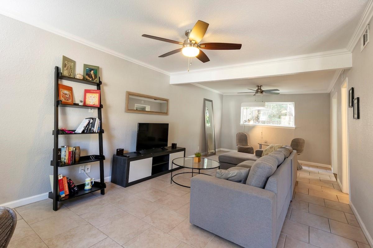1711 Deerfield DR