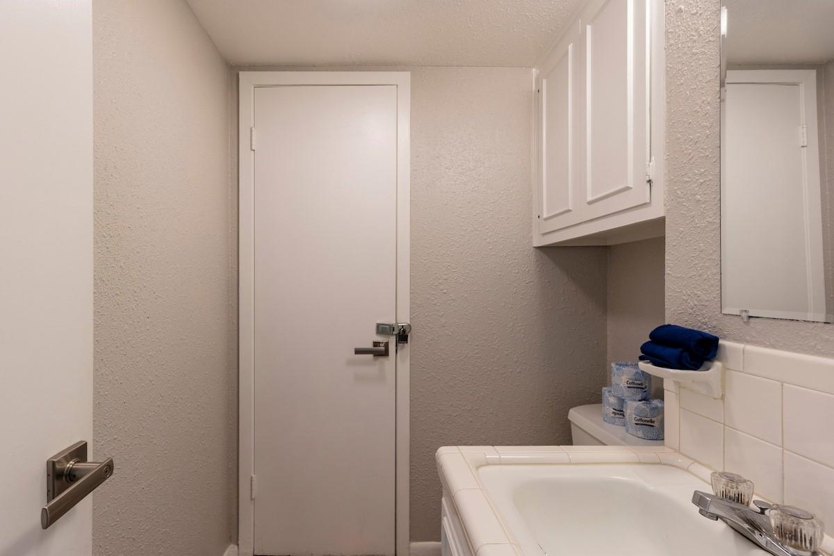 1711 Deerfield DR