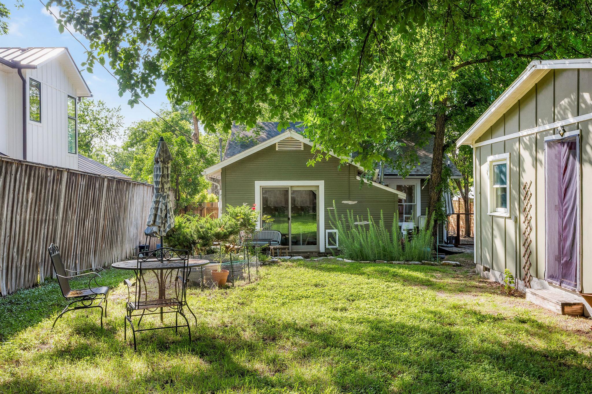 2114 Clifton ST