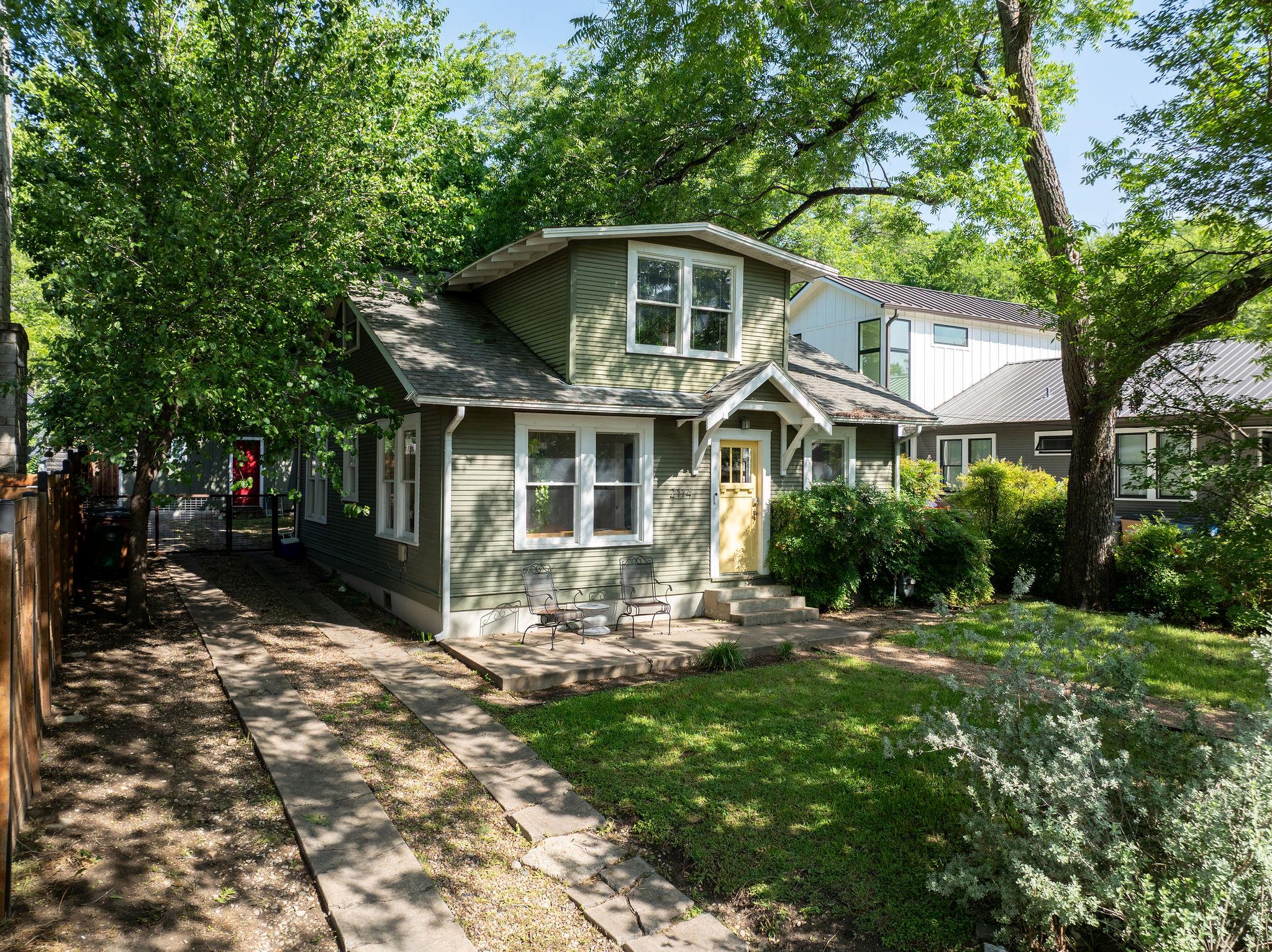 2114 Clifton ST