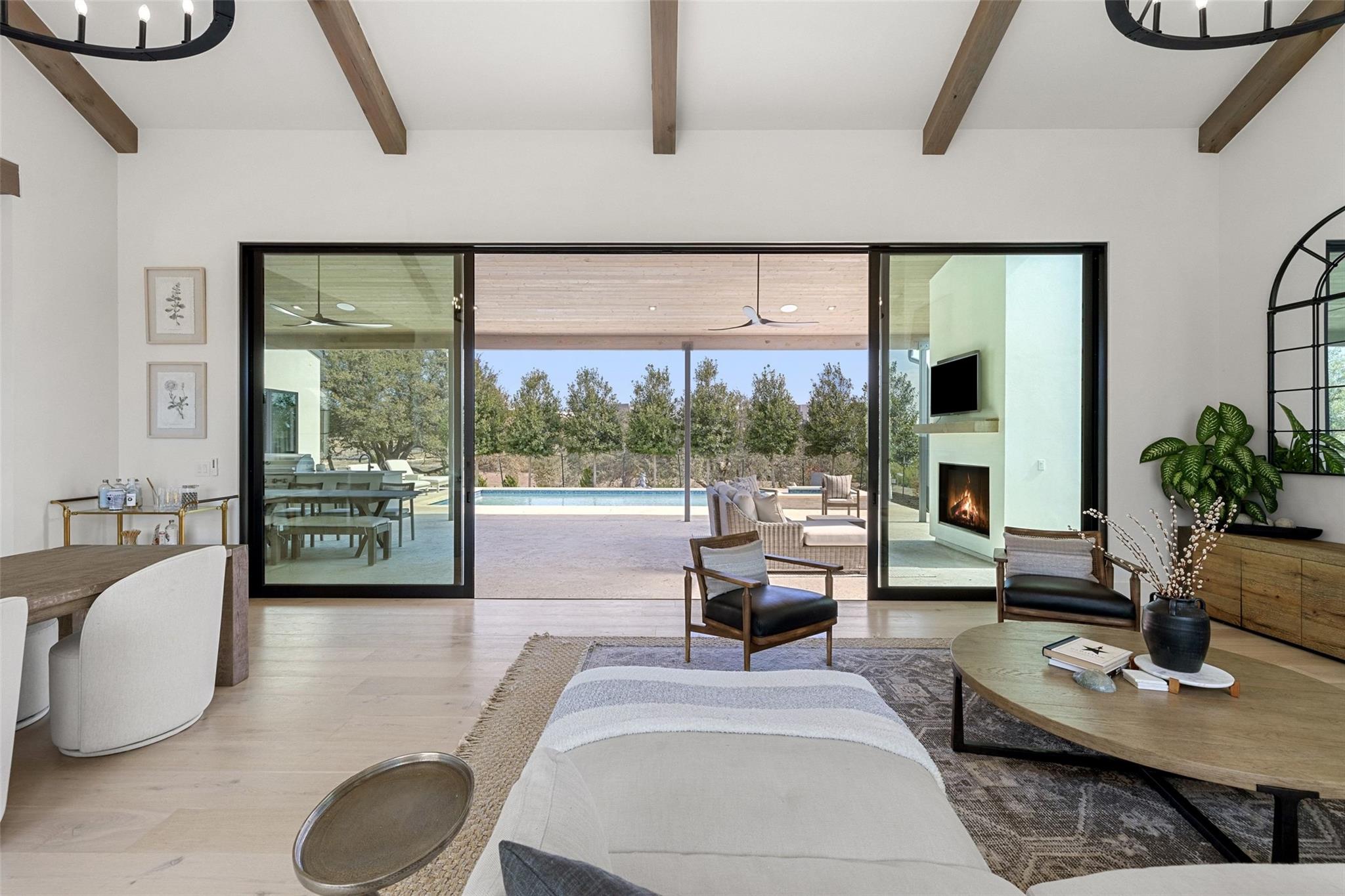 5805 Twin Peaks TRCE