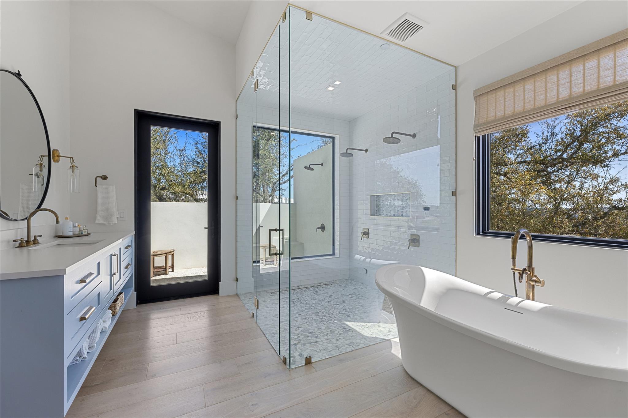 5805 Twin Peaks TRCE