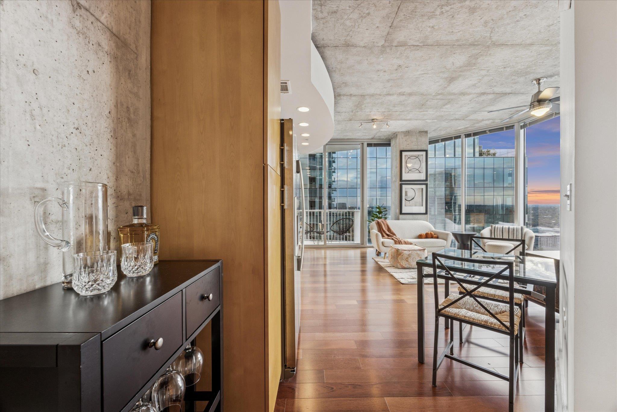 360 Nueces ST # 2802