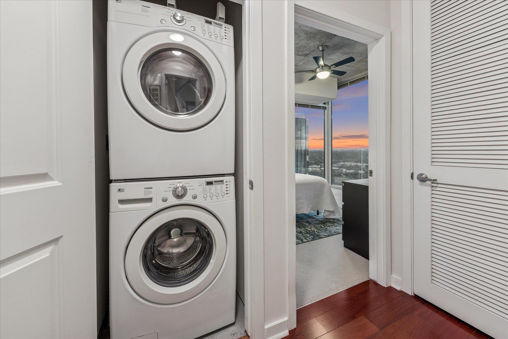 360 Nueces ST # 2802