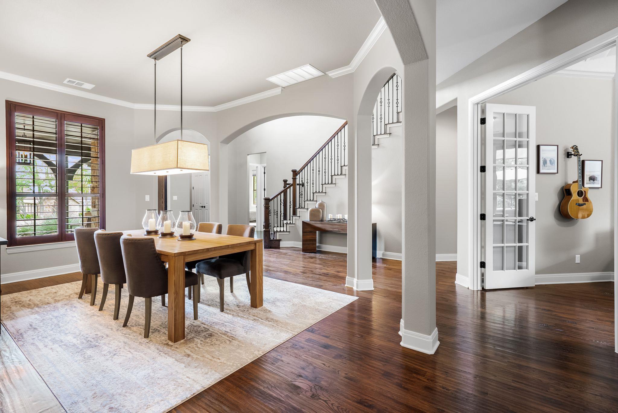 208 Santaluz LN
