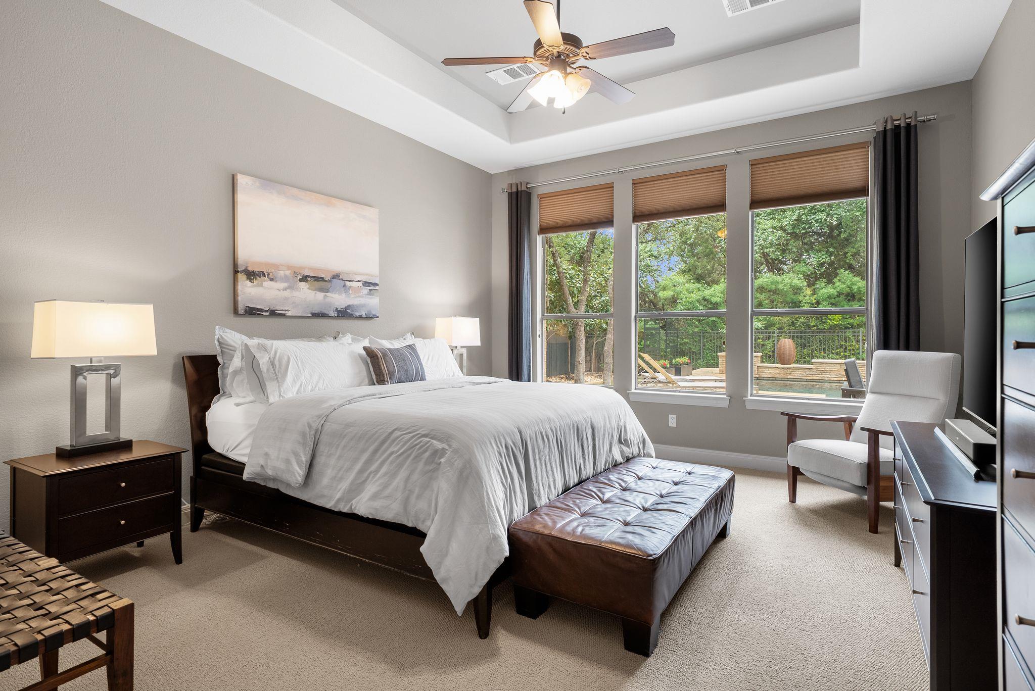 208 Santaluz LN