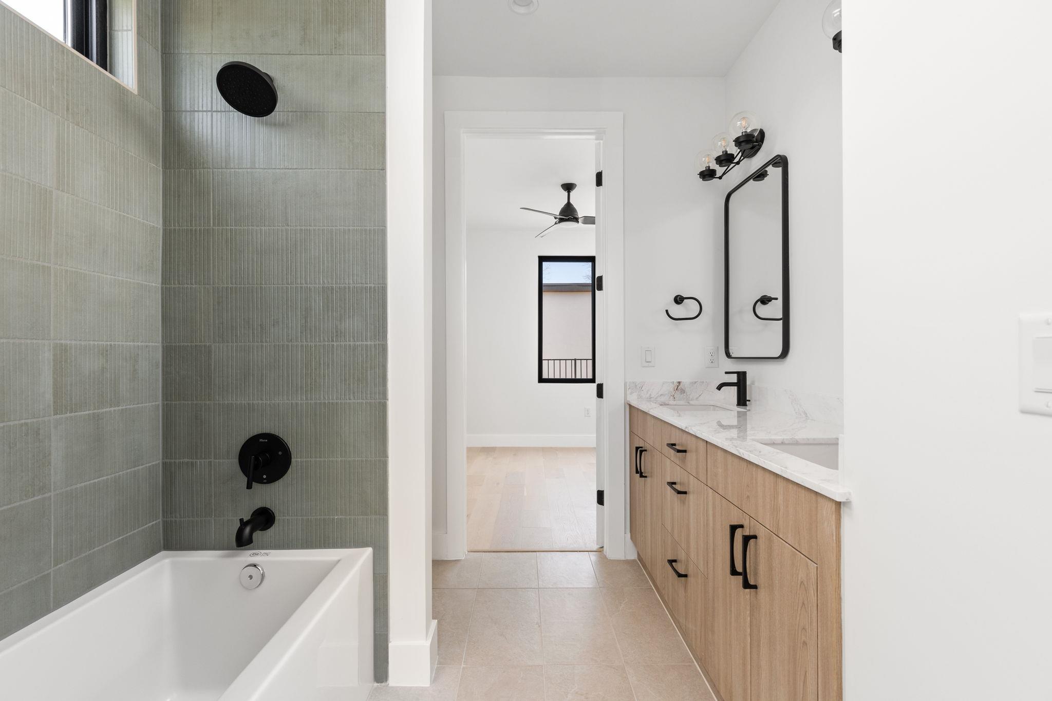 802 Philco DR # 1, Austin Unit: 1