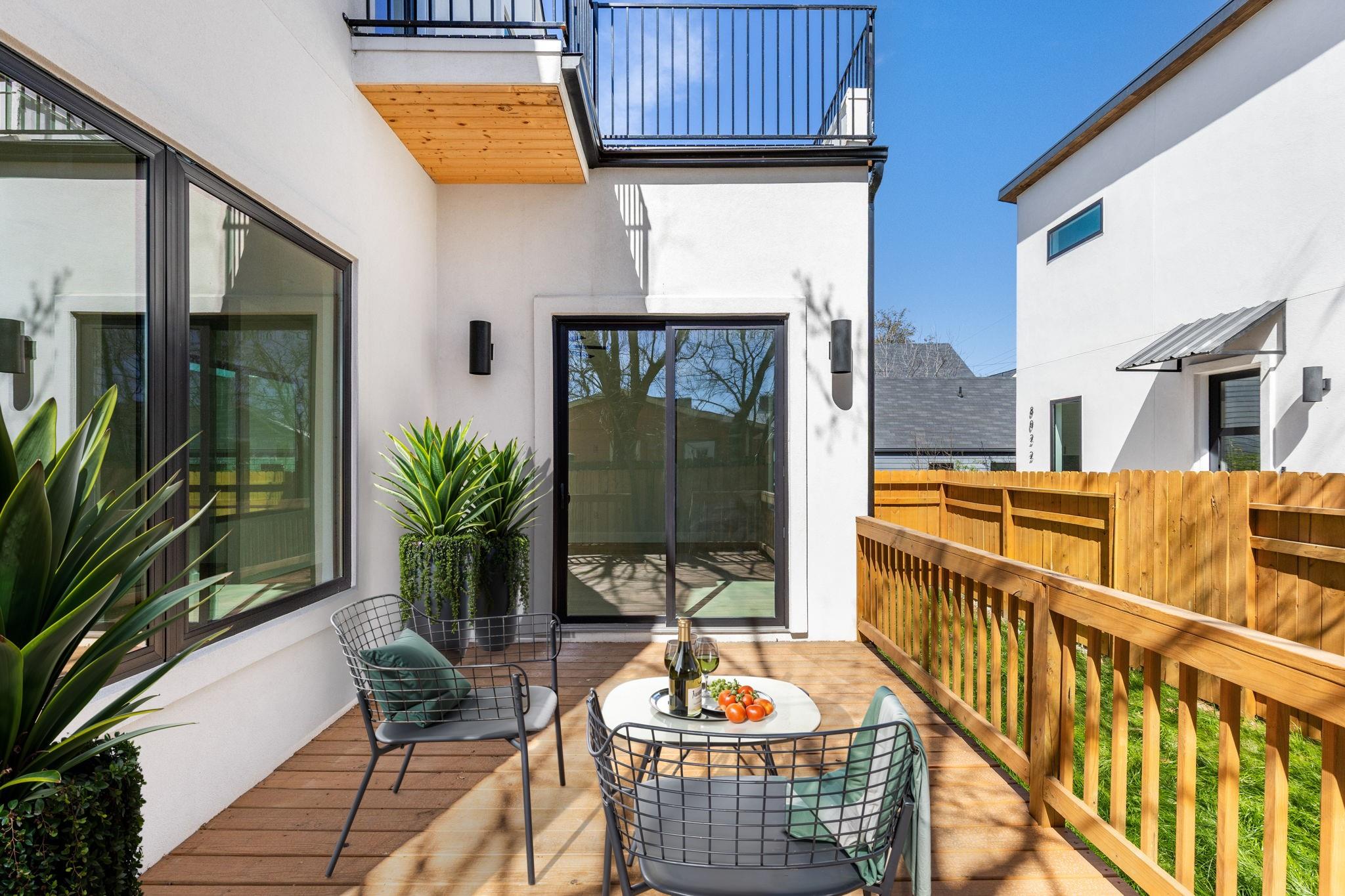 802 Philco DR # 1, Austin Unit: 1