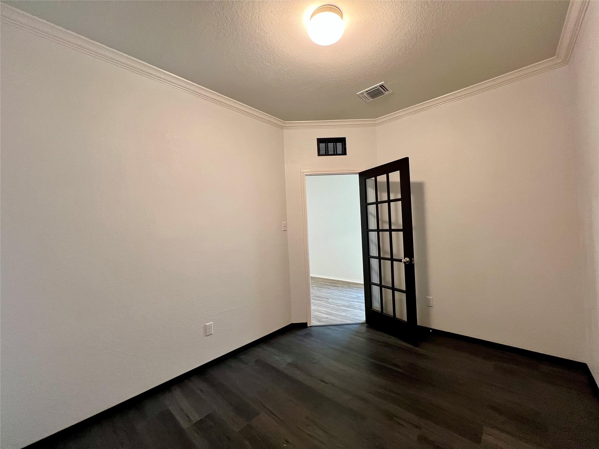 220 Pepperbark LOOP