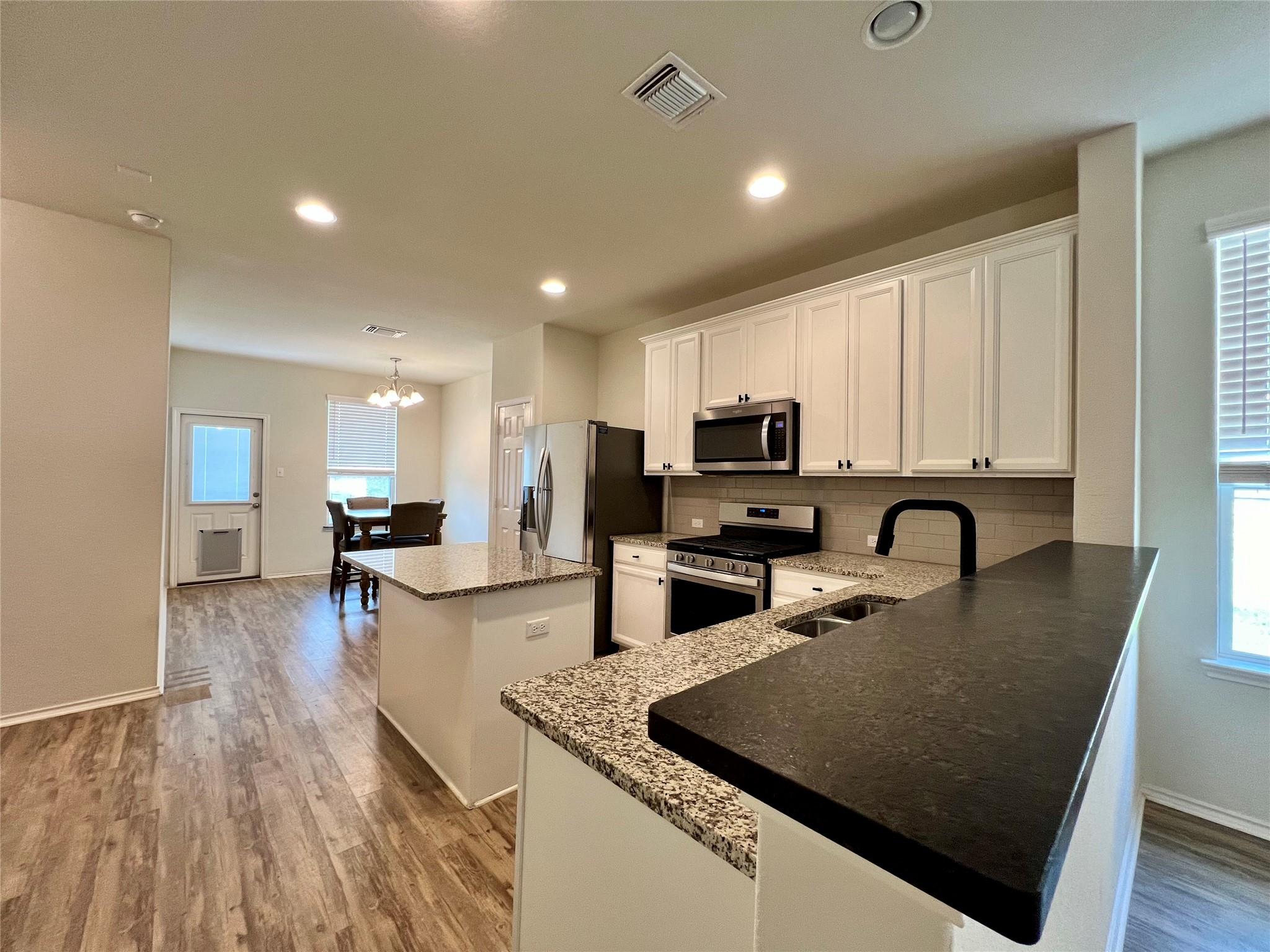 220 Pepperbark LOOP