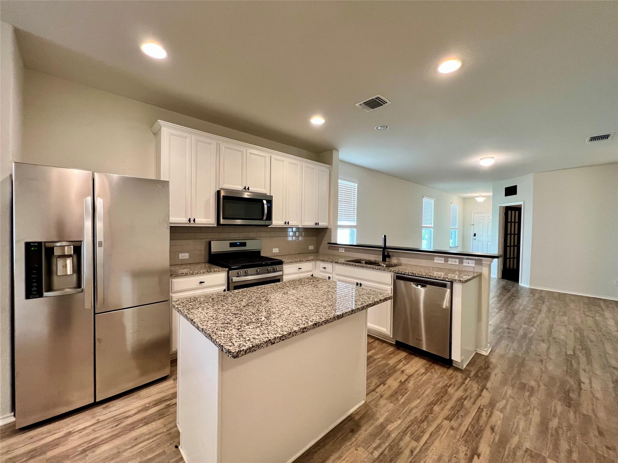220 Pepperbark LOOP