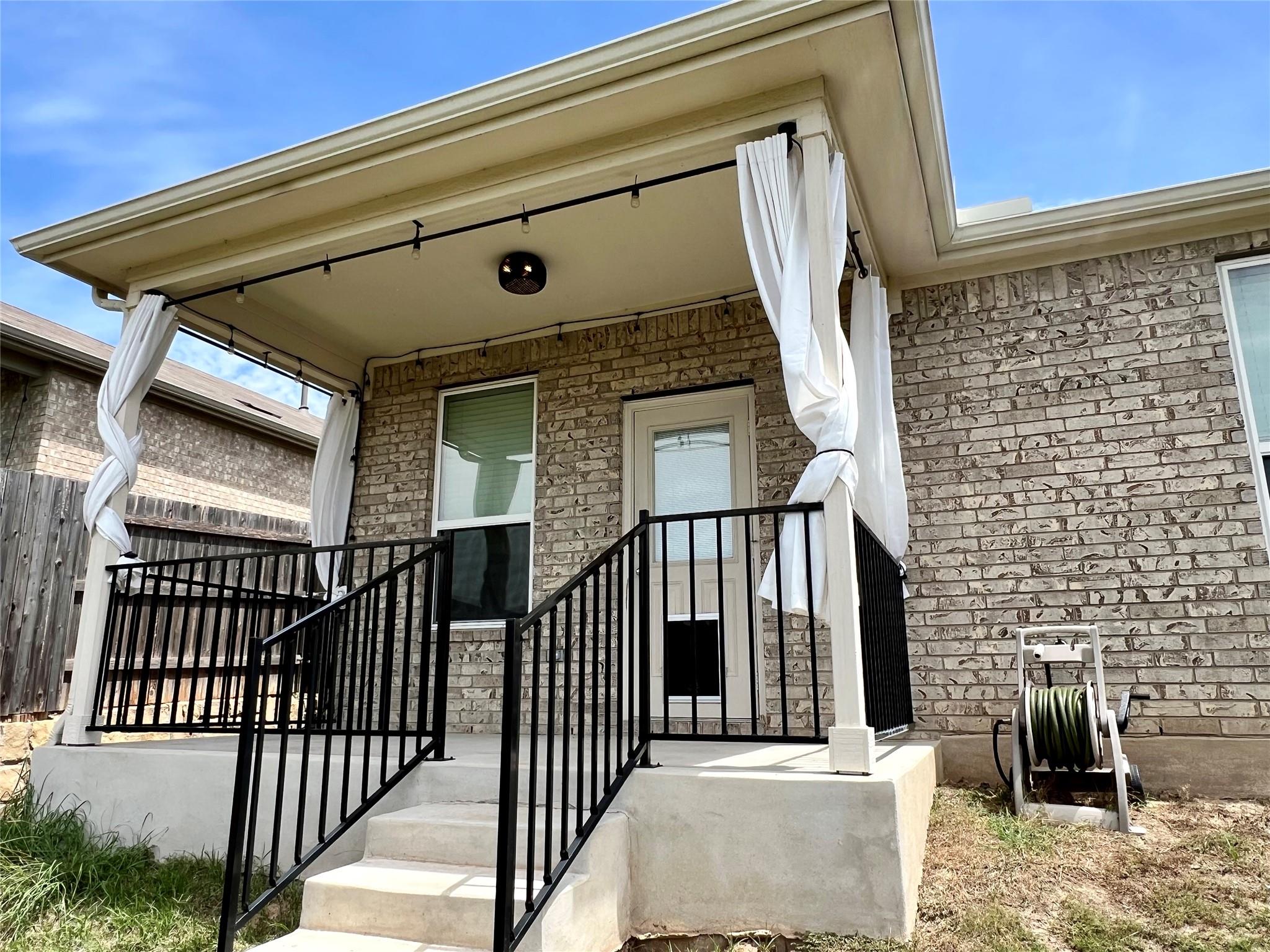 220 Pepperbark LOOP