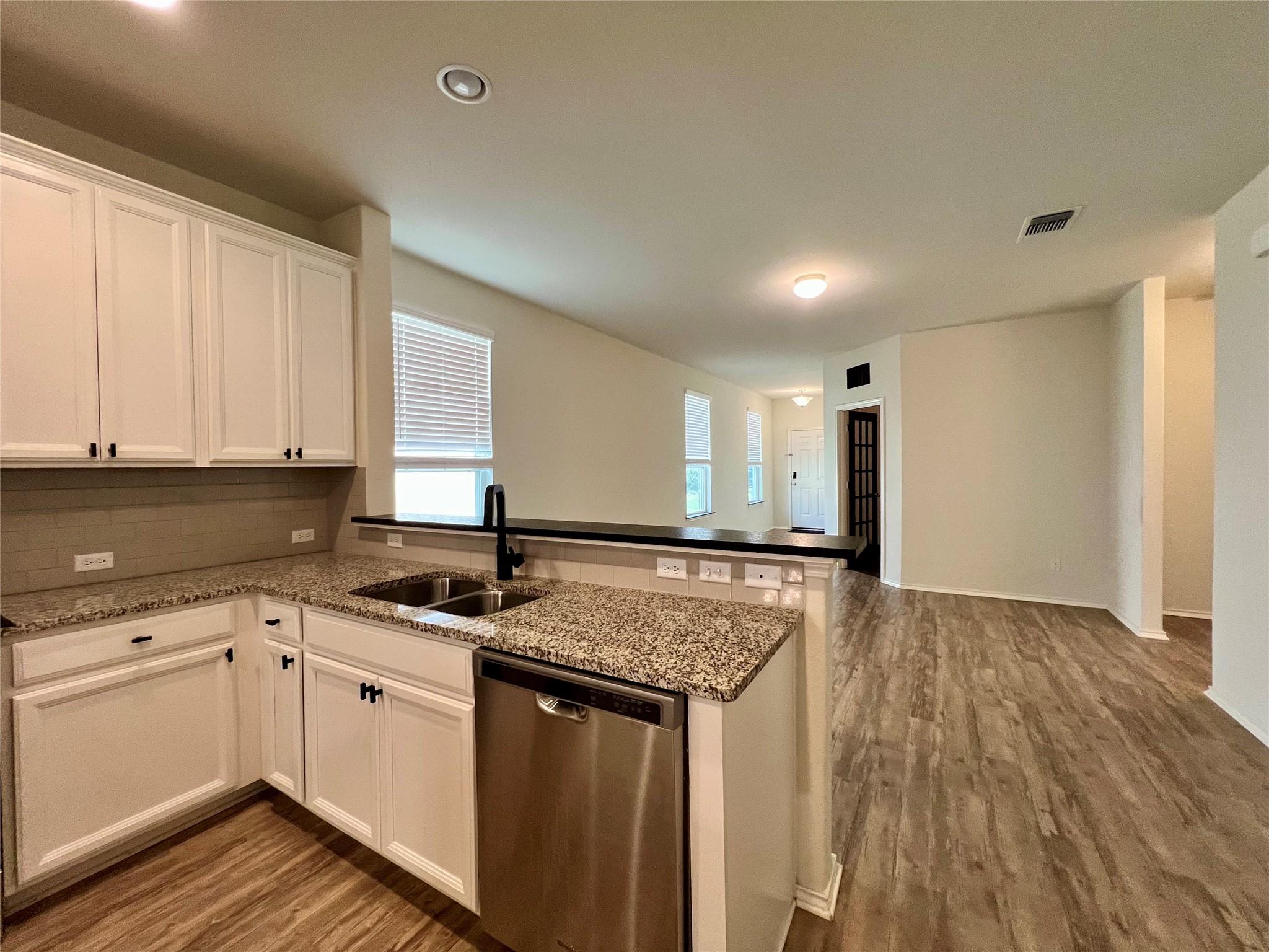 220 Pepperbark LOOP