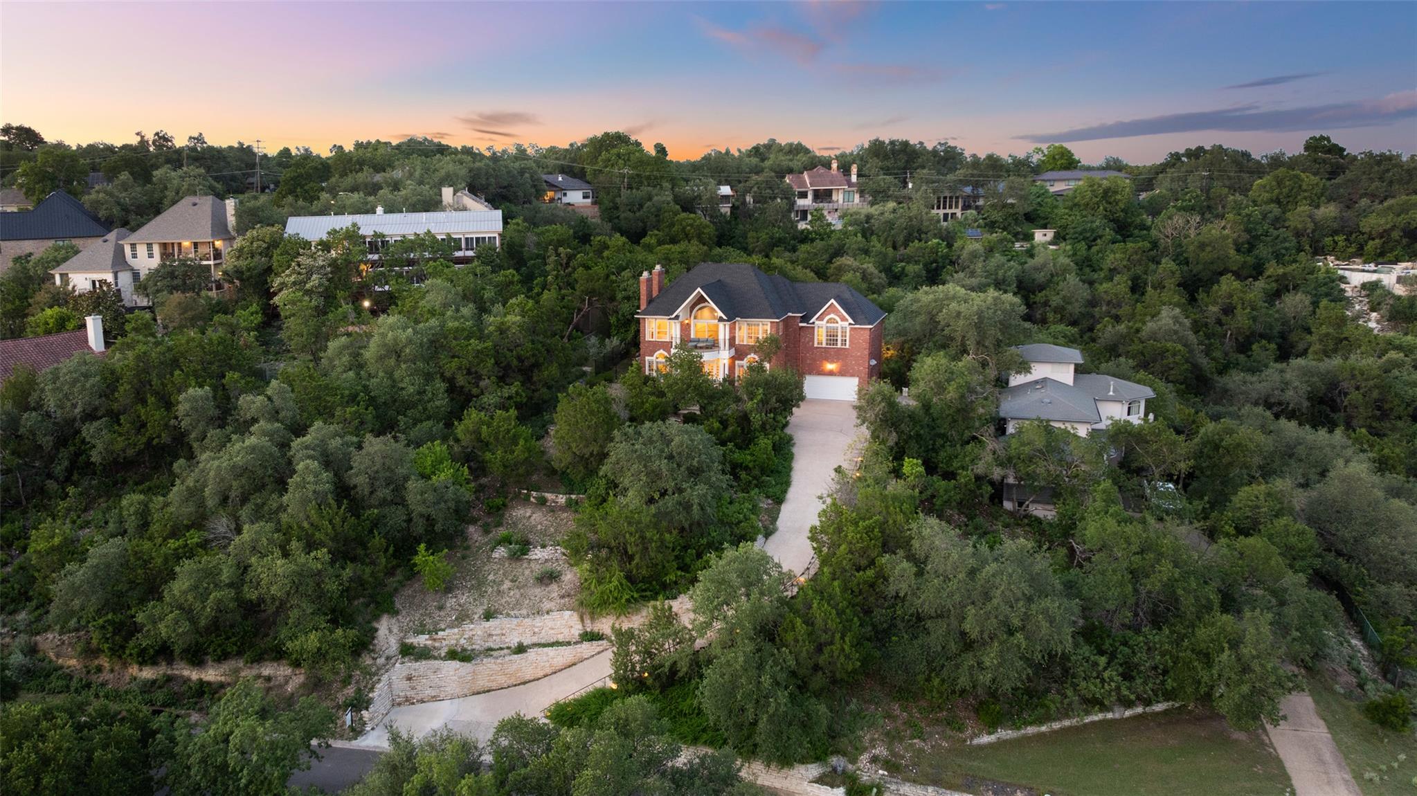 4014 Walnut Clay DR