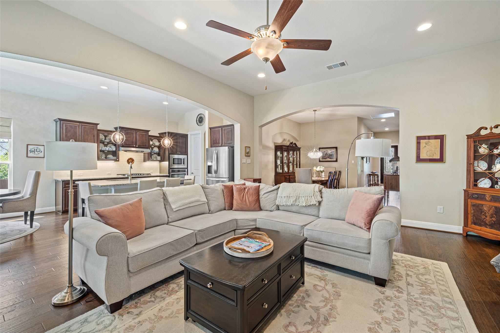 5217 Cedro Elm DR