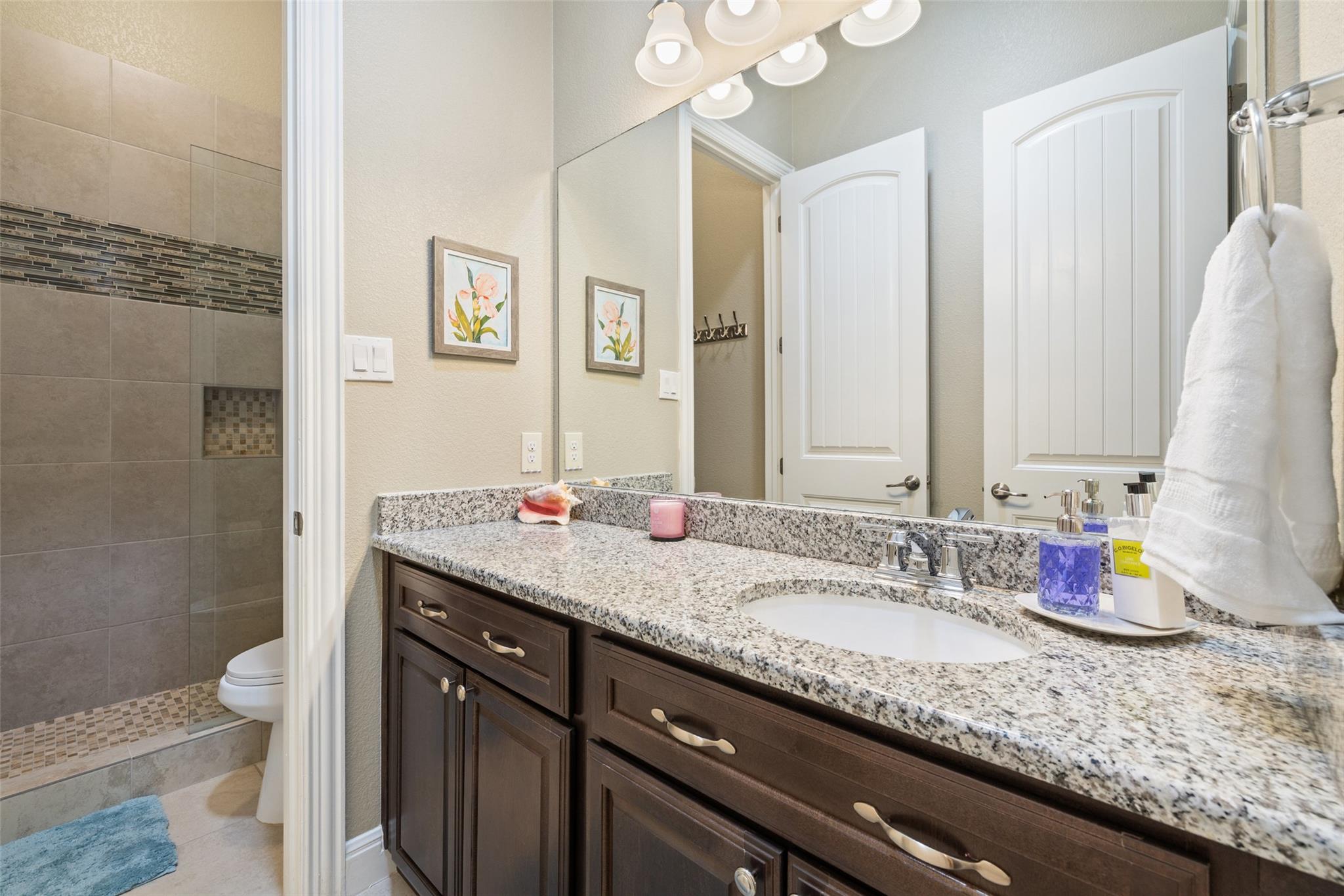 5217 Cedro Elm DR
