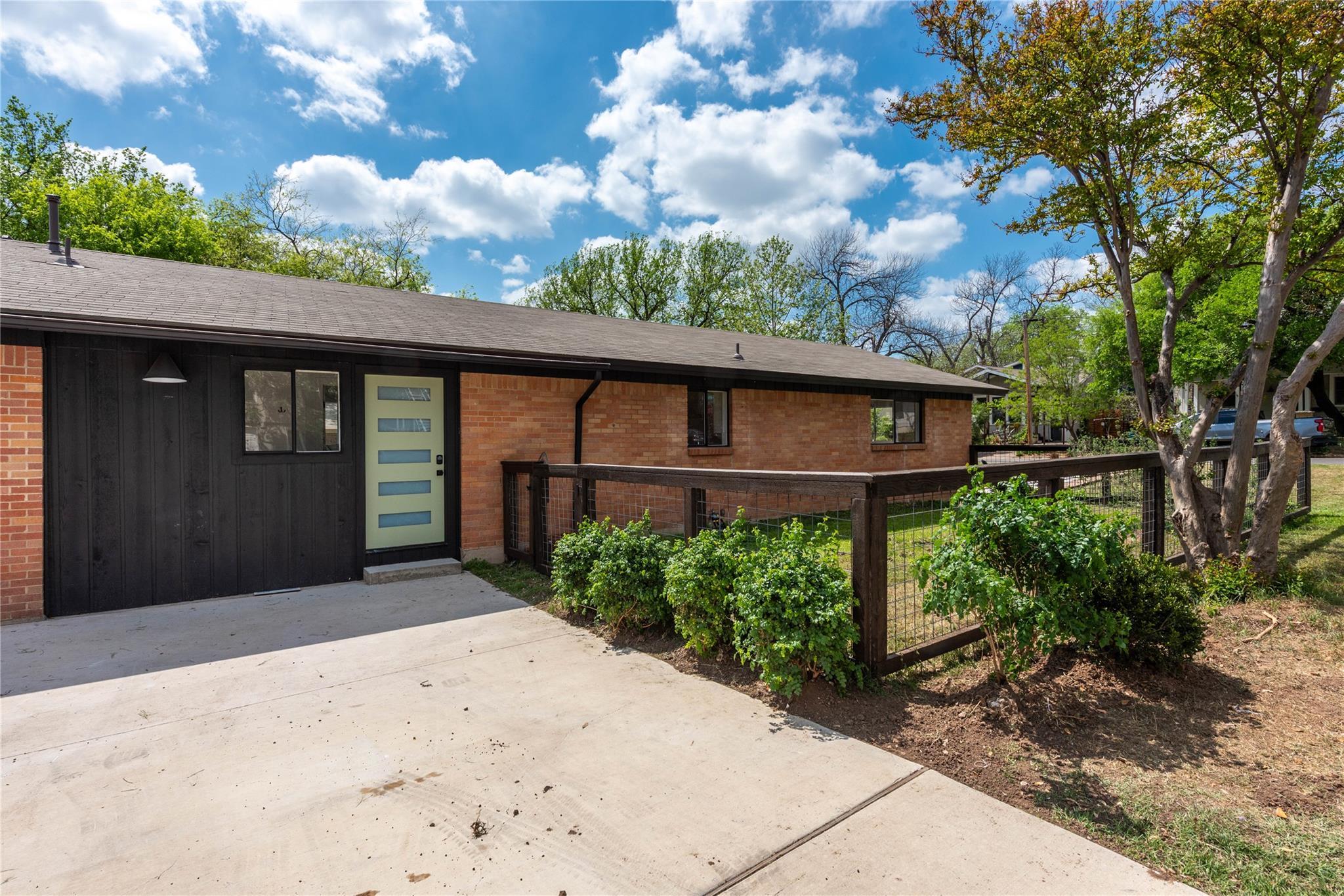 4717 Avenue H Ave # 1