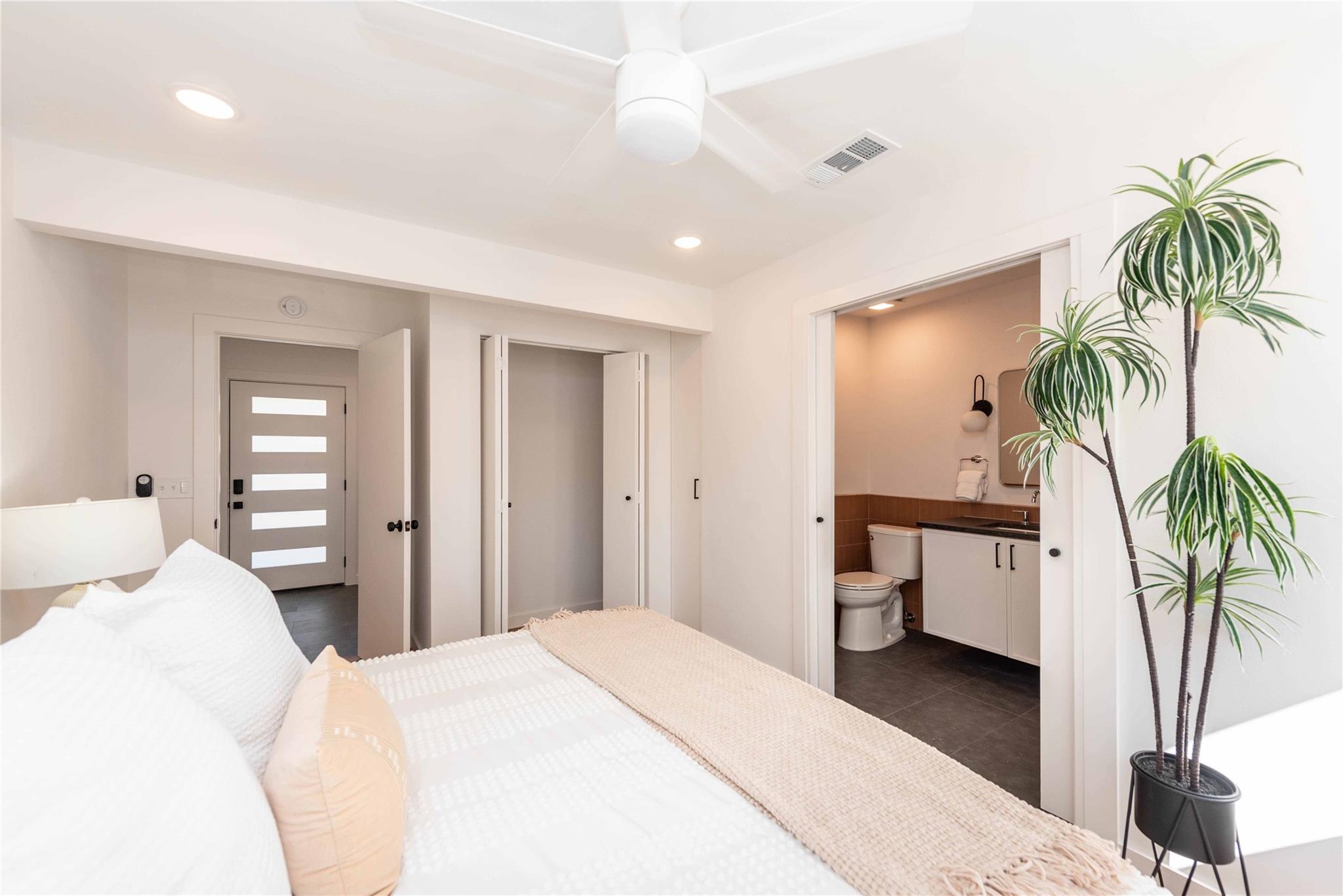 4717 Avenue H Ave # 1