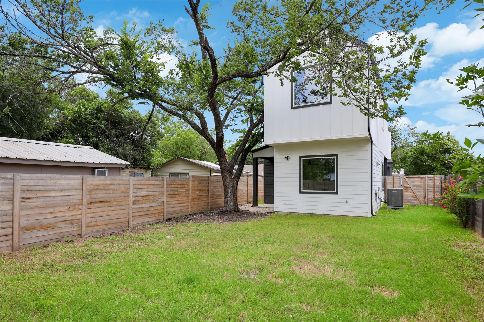 6809 Porter ST # 2