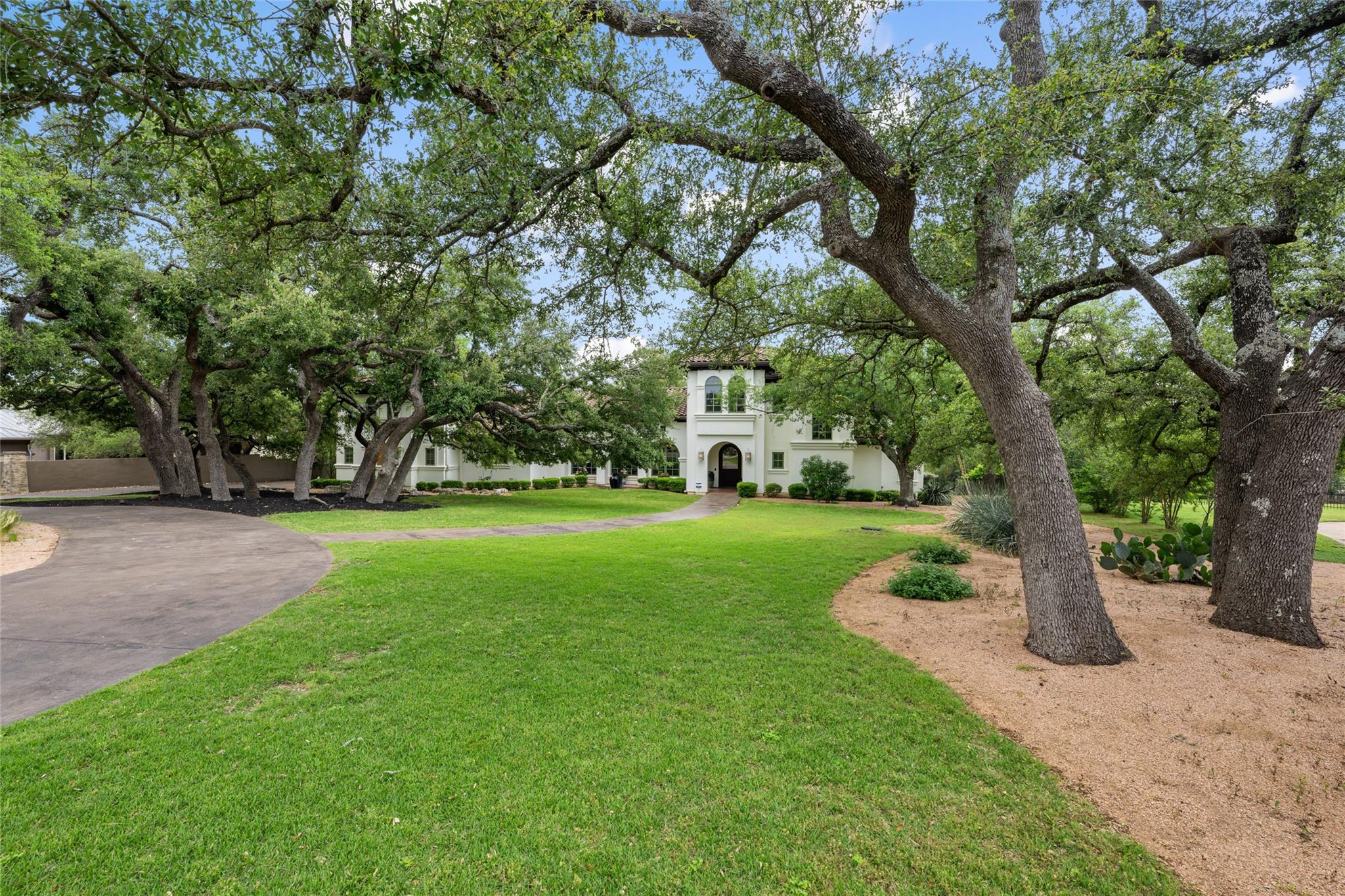 18033 Glenville CV