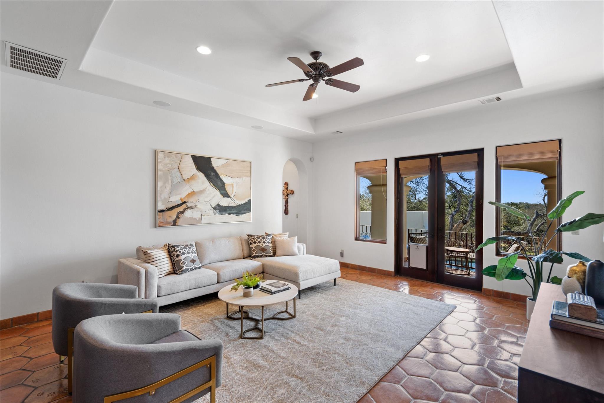 18033 Glenville CV