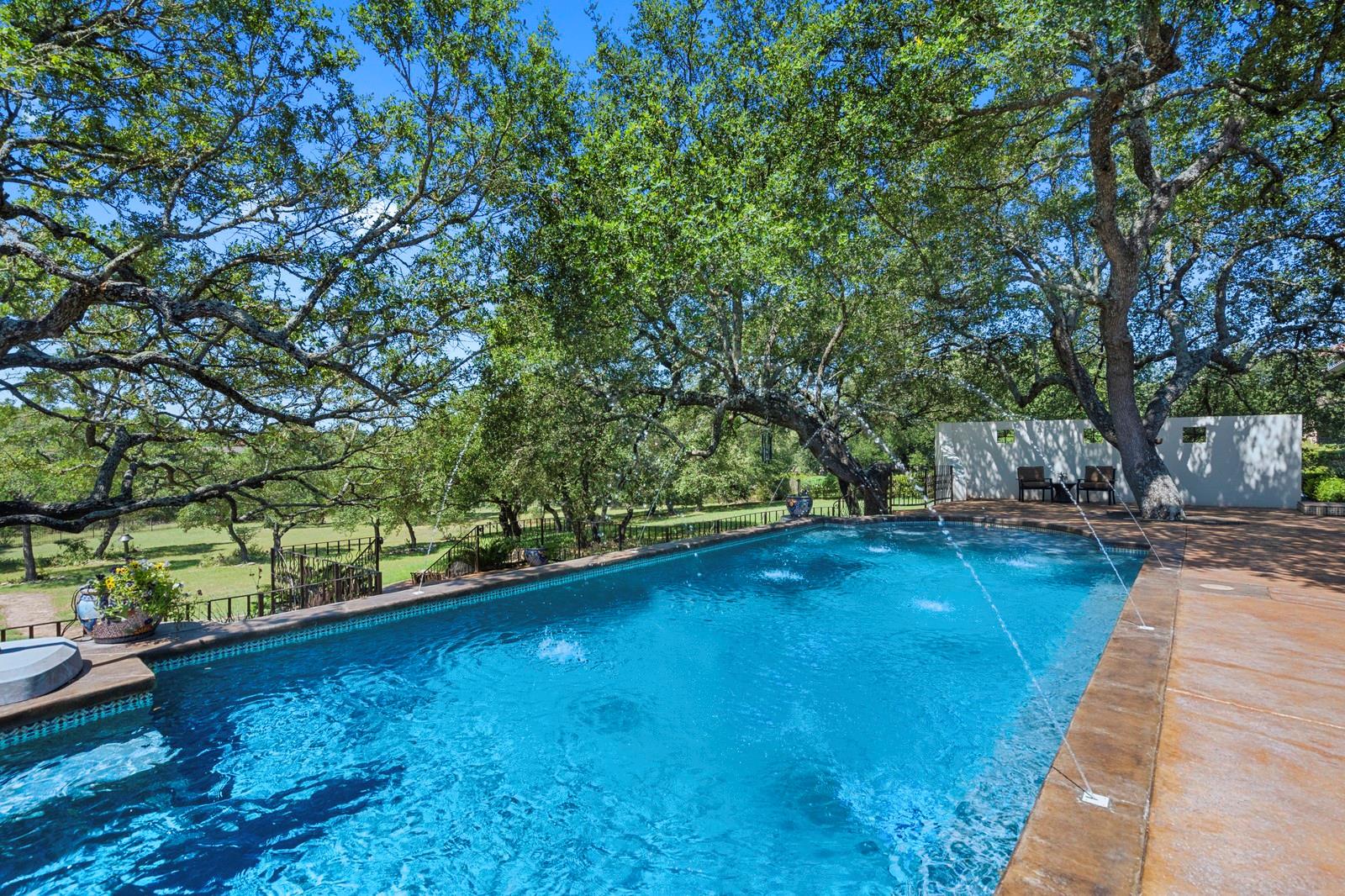 18033 Glenville CV