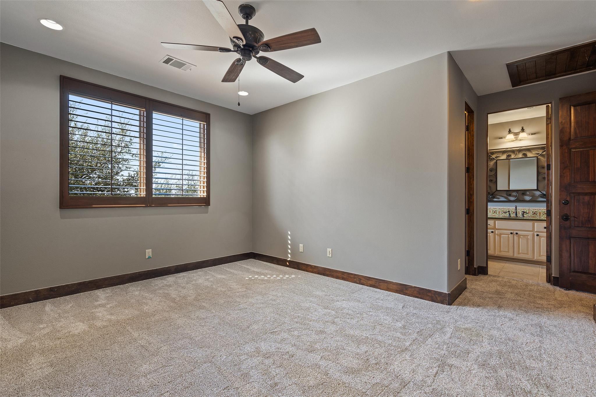 18033 Glenville CV