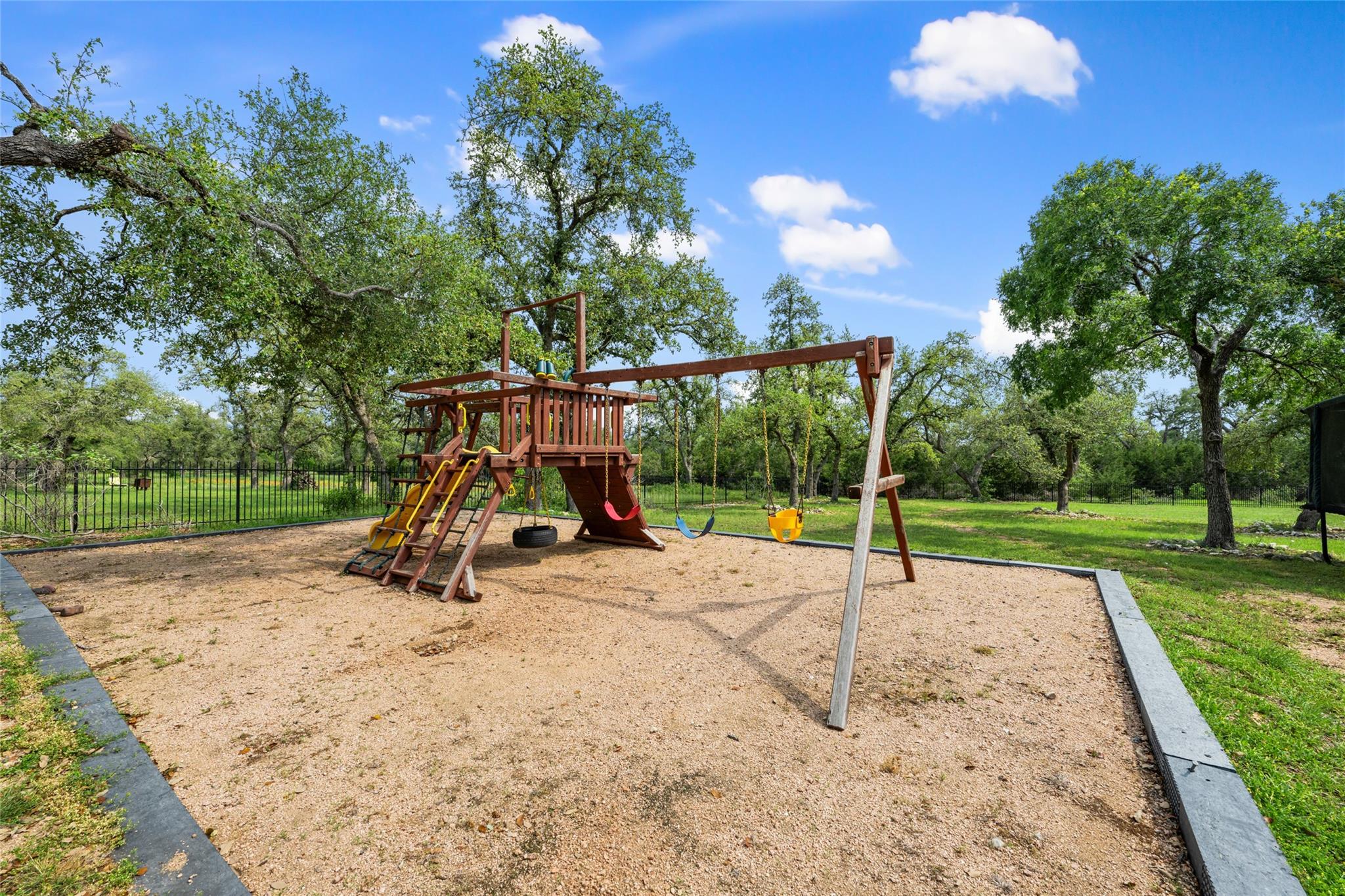 18033 Glenville CV