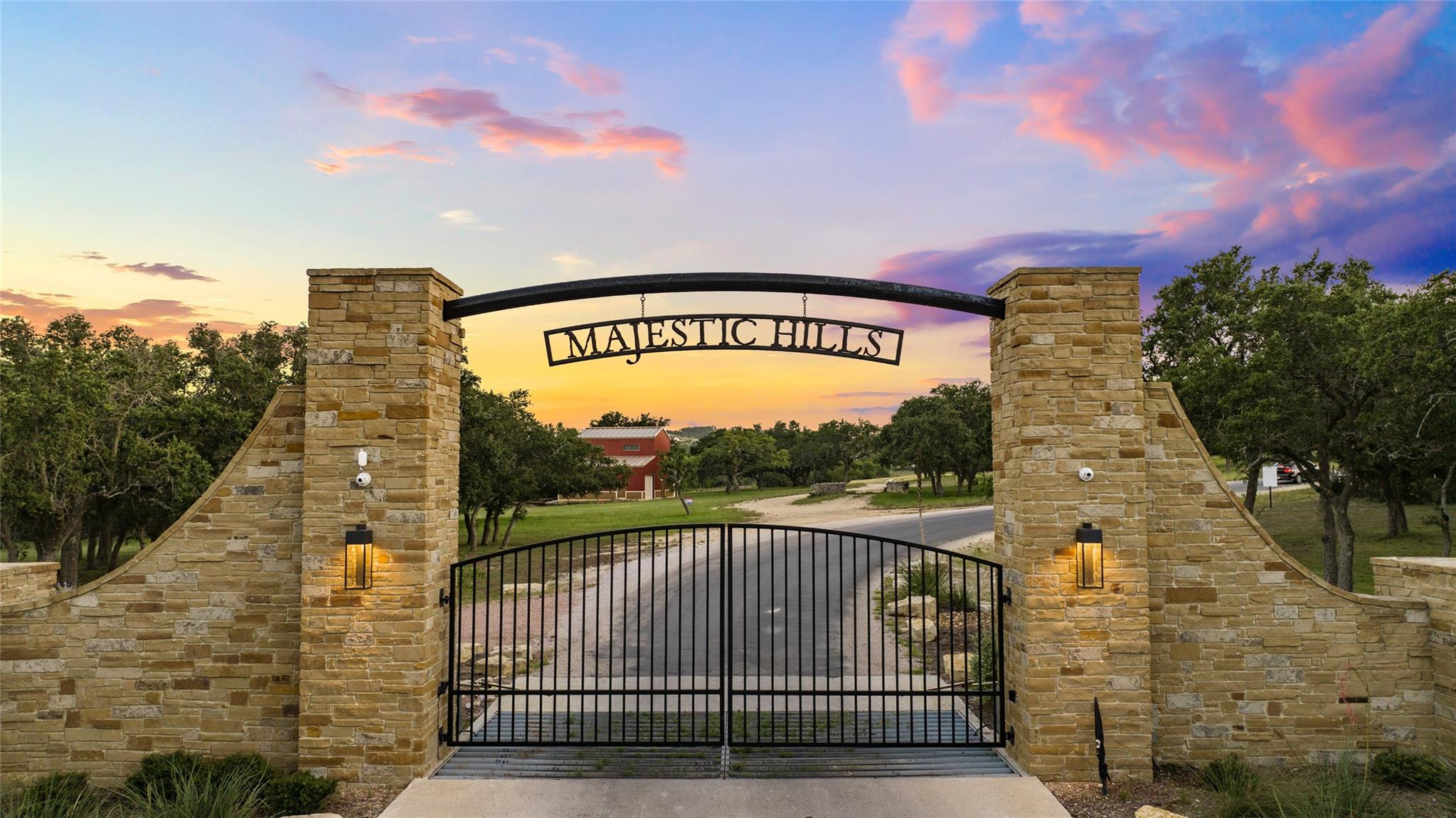 105 Majestic Hills DR