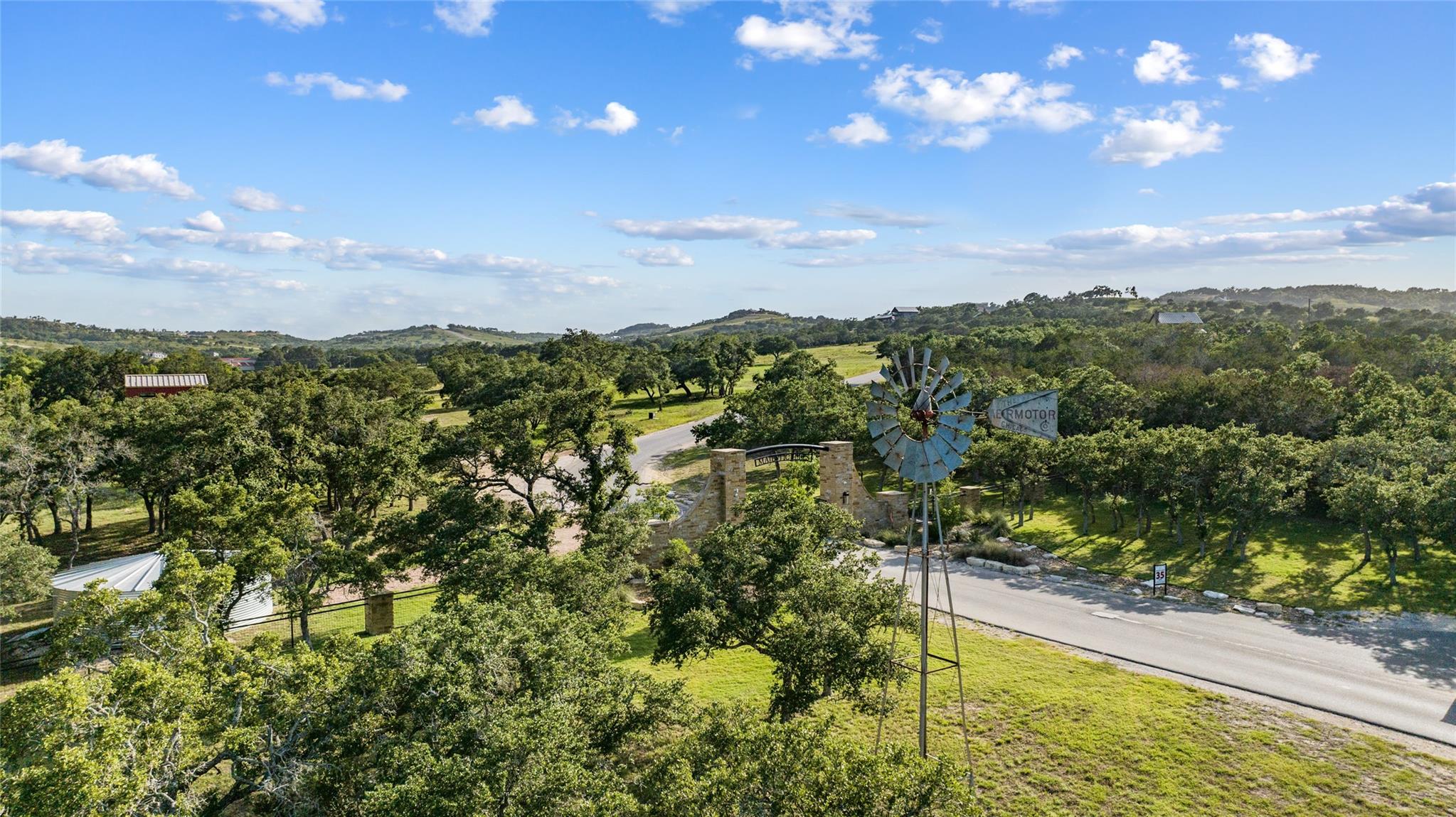105 Majestic Hills DR