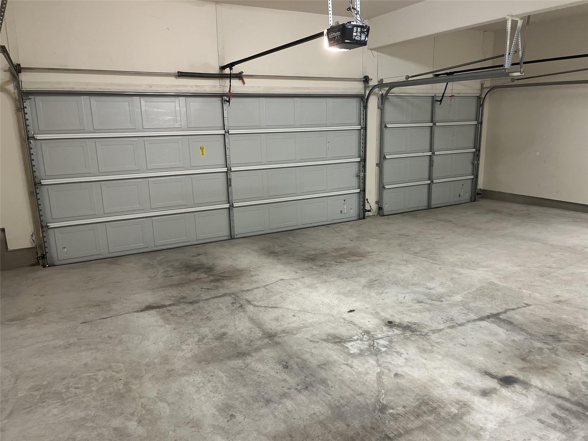 2644 Hilltop Divide LN