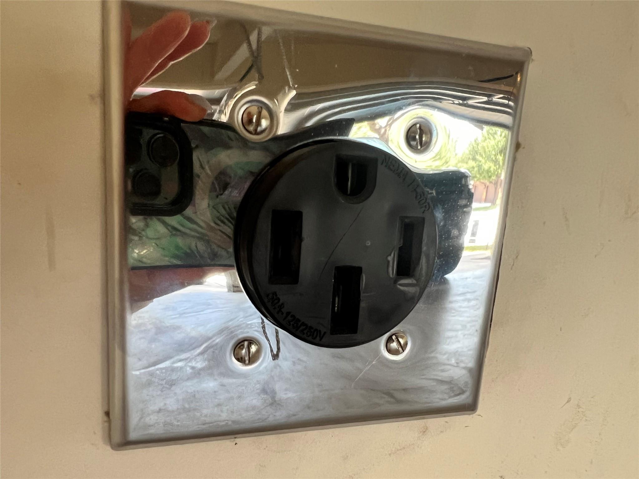 2644 Hilltop Divide LN