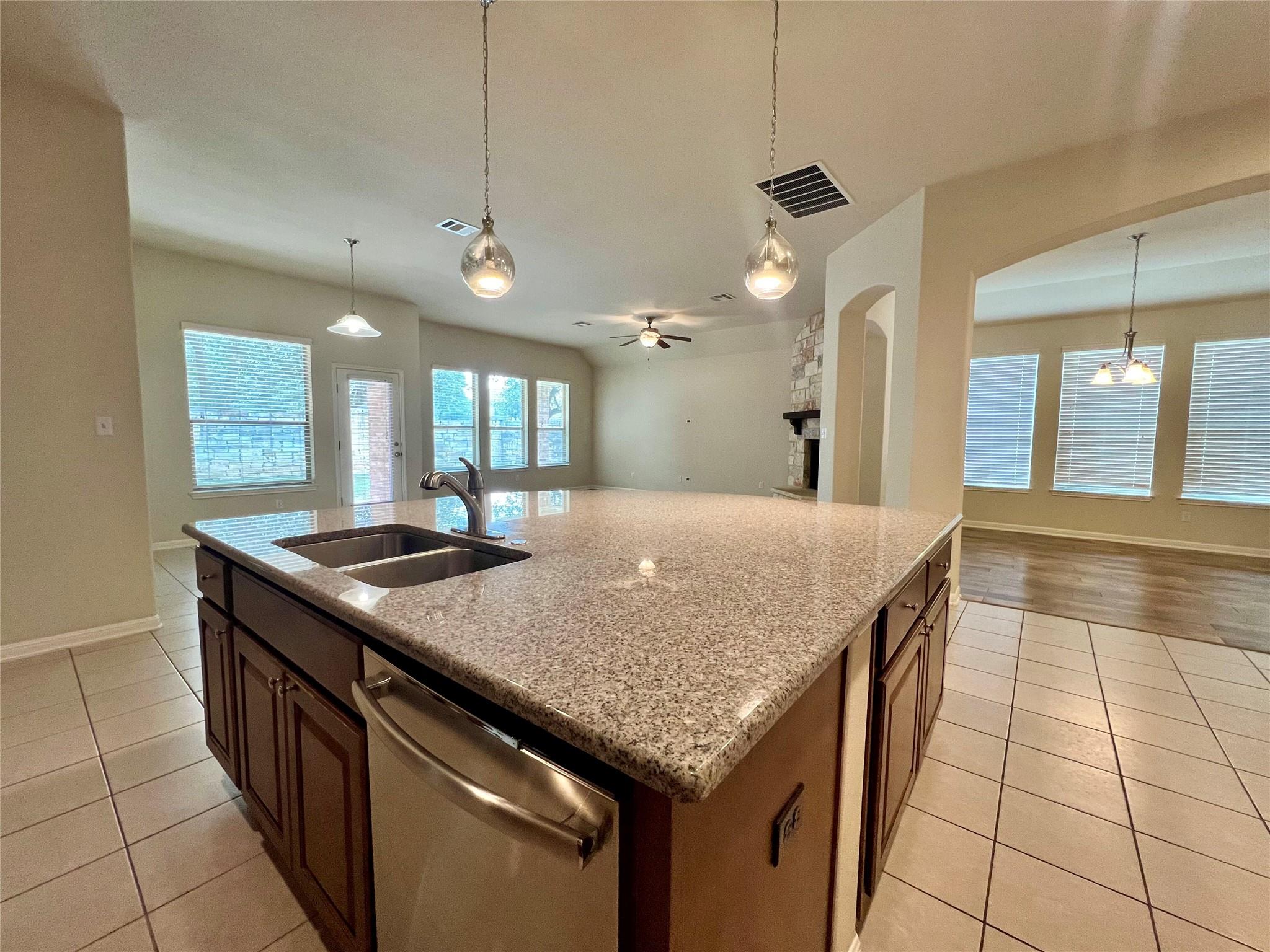 2644 Hilltop Divide LN